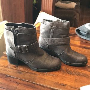 Simply Vera by Vera Wang Boots